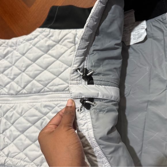 Marmot Women's Quilted kitzbuhl Vest in white and Black - Picture 8 of 14